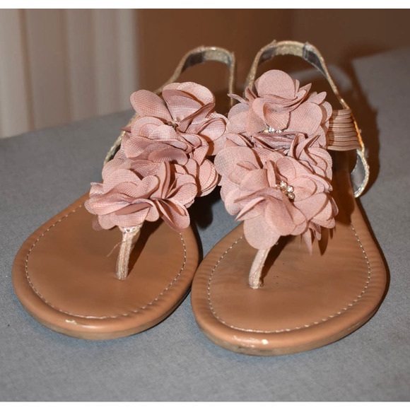 Material Girl Shoes - Material Girl Sari Floral Embellished Flat Sandal Size 8